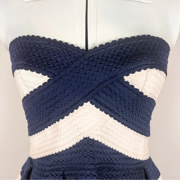 San Souci Navy & White Striped Strapless Mini Dress Size M - Picture 2 of 9